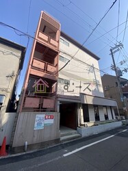 西田マンションの物件外観写真